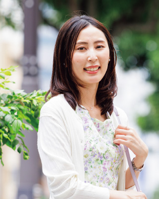 高岡里衣さん